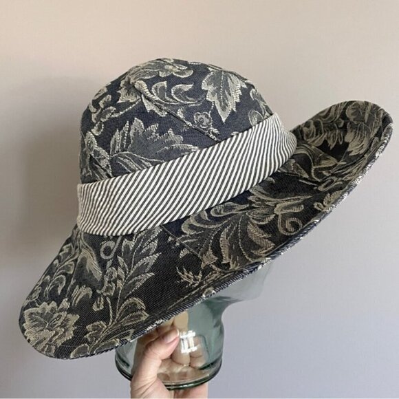 Lillie & Cohoe Floral Tapestry Brimmed Sun Bucket Hat - handmade in Canada 🇨🇦 - Picture 6 of 10
